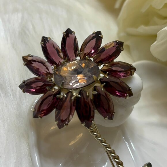 JULIANA D&E STYLE FAUX AMETHYST RHINESTONE FLORAL BROOCH - Picture 3 of 8